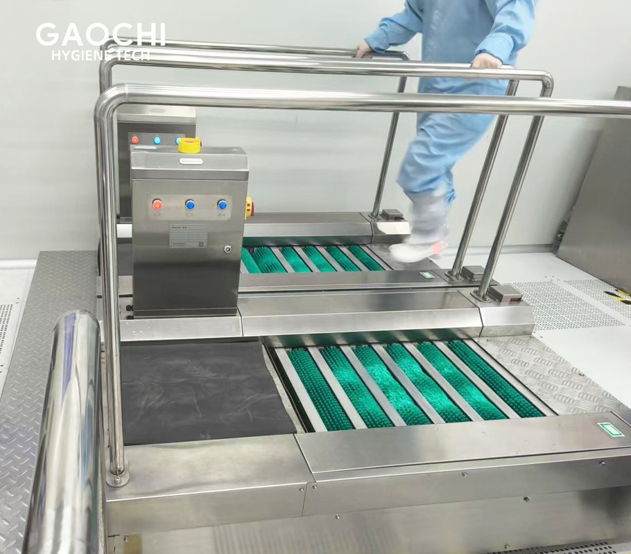 OFILM: Sole Cleaning