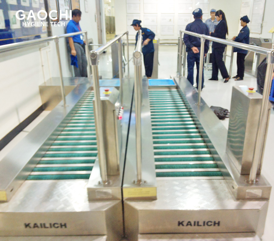 Continental: Shoe Cleaning